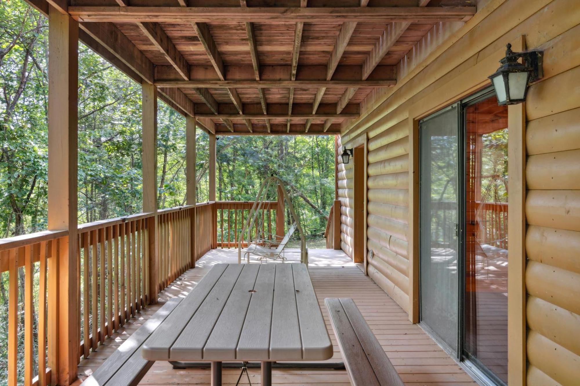 1 Min To The Parkway Spacious Cabin W 3 Suites And Extra Bedroom! Pigeon Forge Buitenkant foto